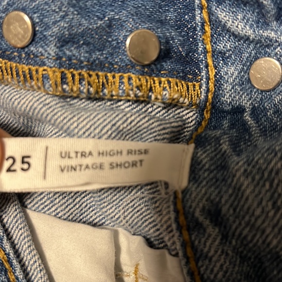 Pacsun Light Wash High Rise Denim Shorts - Picture 4 of 5